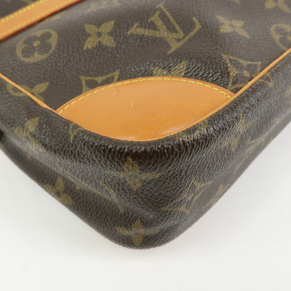 Louis Vuitton Compiegne Cosmetic Monogram Canvas, Brown, Canvas, Toiletry Case