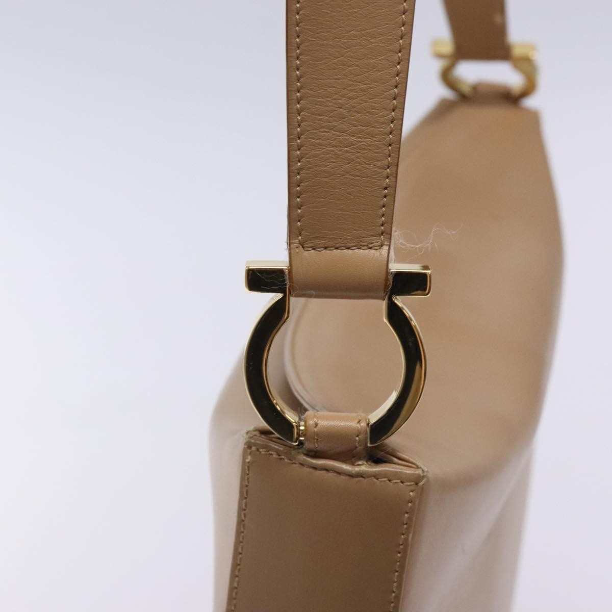 Salvatore Ferragamo Gancini Leather, Beige, Leather, Shoulder Bag