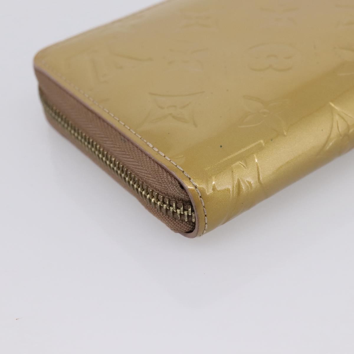 Louis Vuitton Zippy Monogram Vernis, Beige, Patent Leather, Wallet
