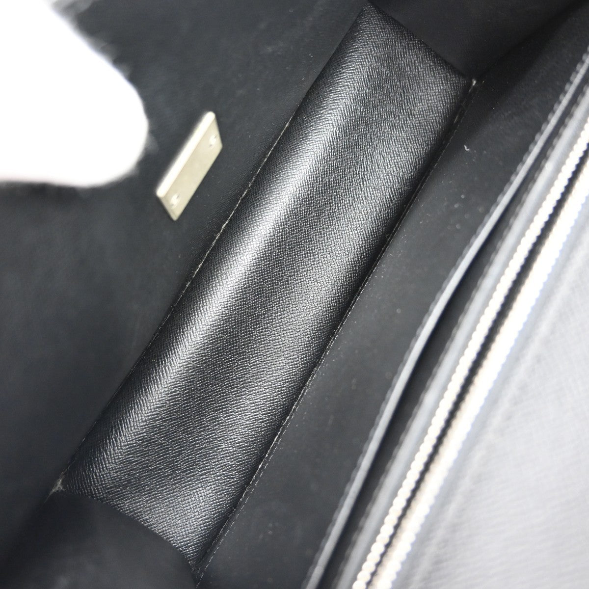 Louis Vuitton Selenga Pochette Taiga Leather, Black, Leather, Clutch