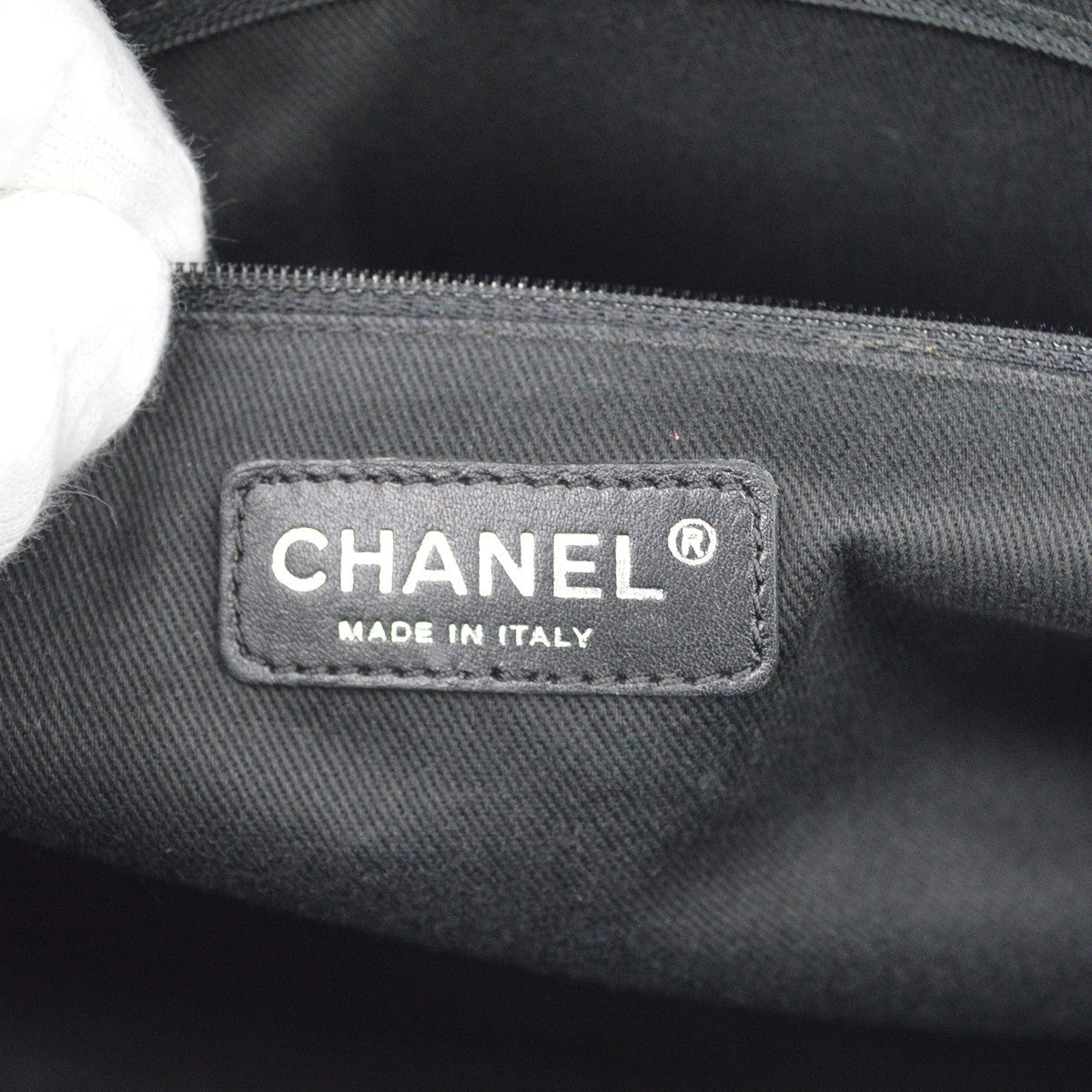 Chanel Wild Stitch Handbag Quilted Calfskin, Black, Leather, Shoulder Bag