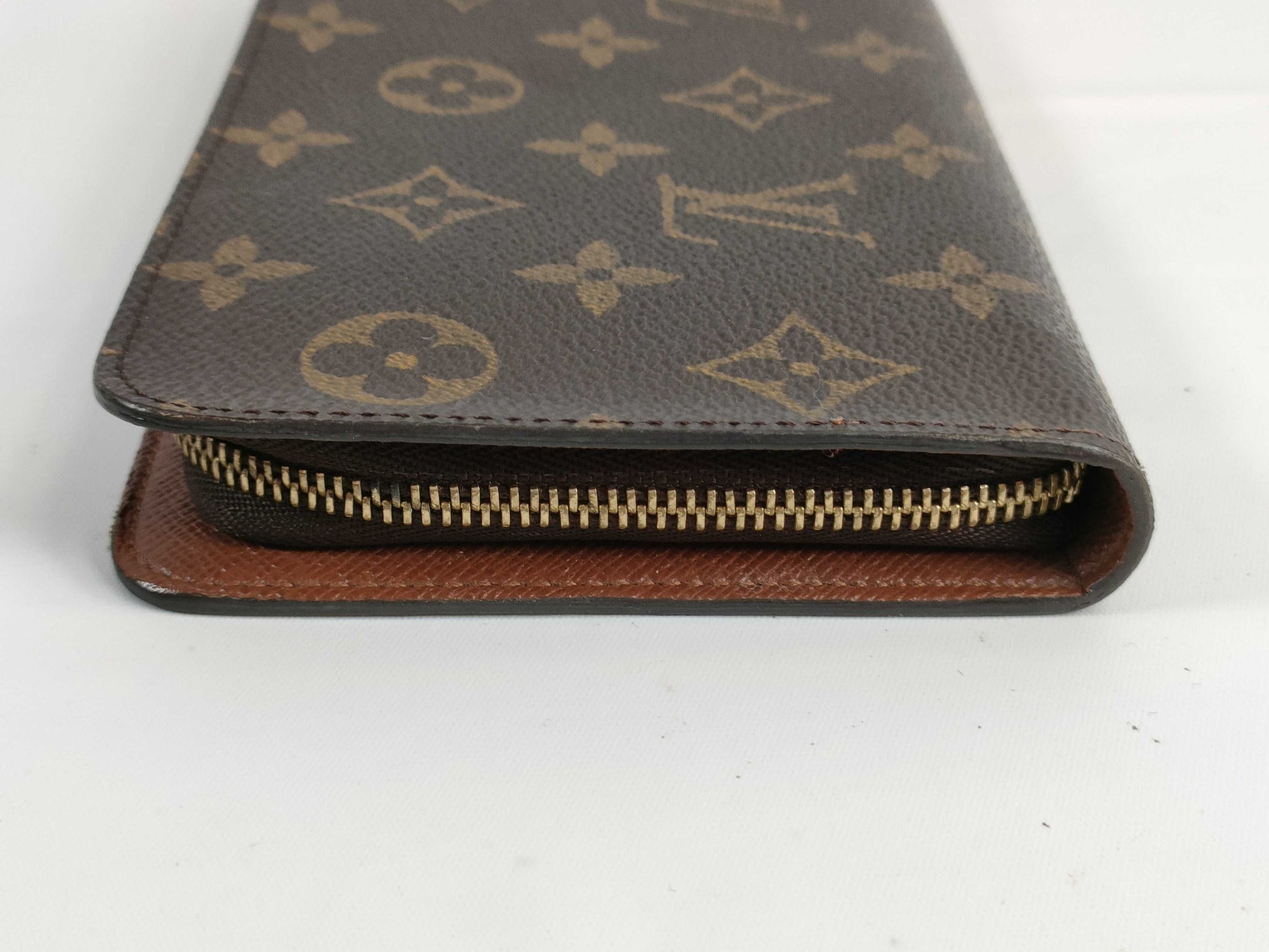 Louis Vuitton Porte-Monnaie Billets Zip Wallet Monogram Glace Leather, Beige, Canvas, Wallet