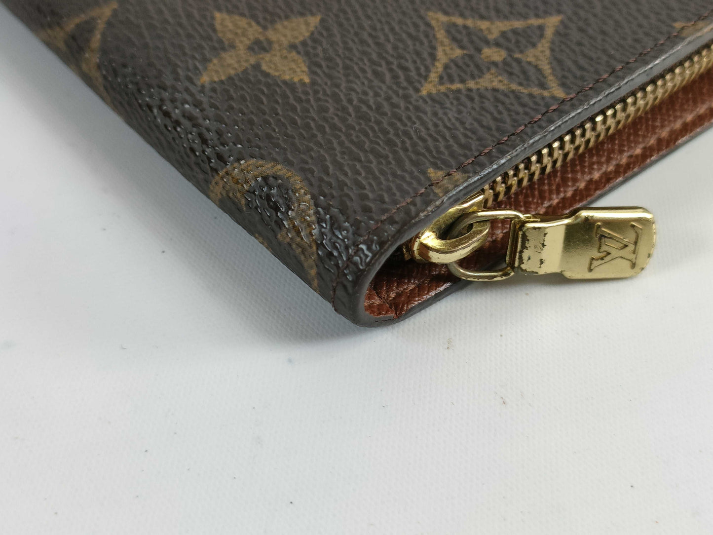 Louis Vuitton Porte-Monnaie Billets Zip Wallet Monogram Glace Leather, Beige, Canvas, Wallet