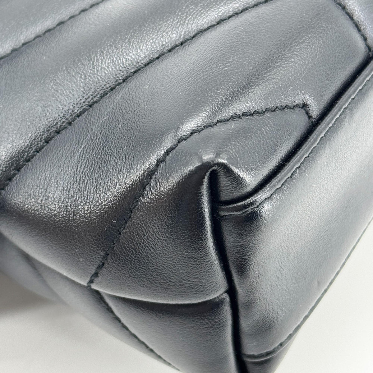 Saint Laurent Loulou Matelasse Chevron Leather, Black, Leather, Shoulder Bag