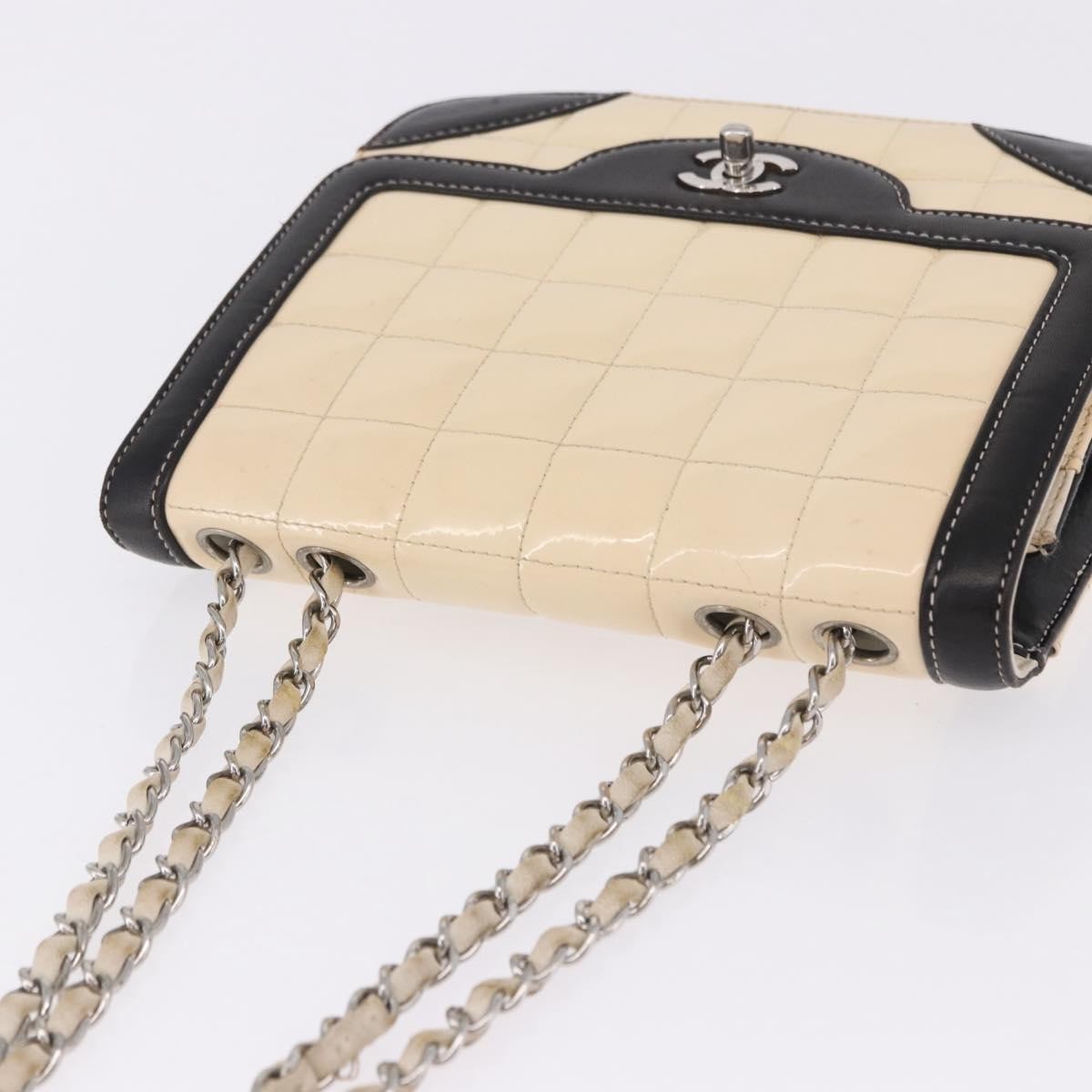 Chanel Vintage Chocolate Bar CC Flap Patent leather, Beige, Patent Leather, Shoulder Bag