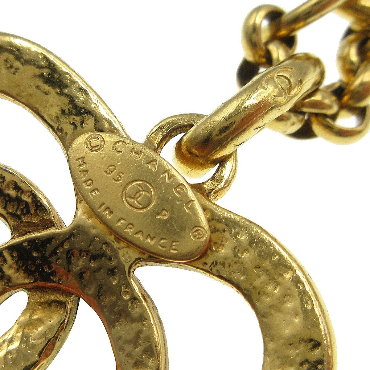 Chanel CC Heart Pendant Metal, Gold, Gold Plated, Necklace