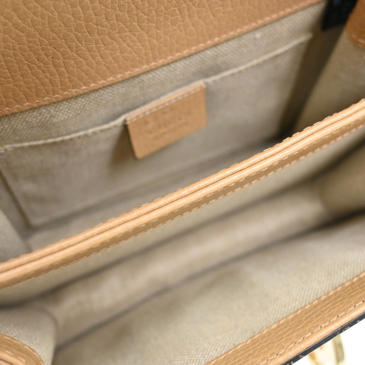 Gucci Interlocking Leather, Beige, Leather, Shoulder Bag