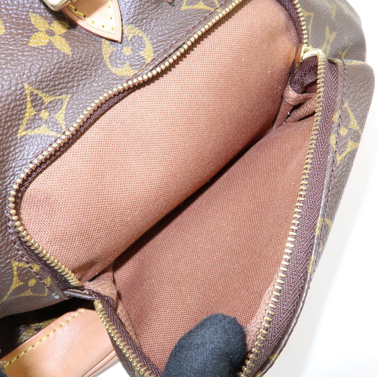 Louis Vuitton Vintage Montsouris Monogram Canvas, Brown, Canvas, Backpack