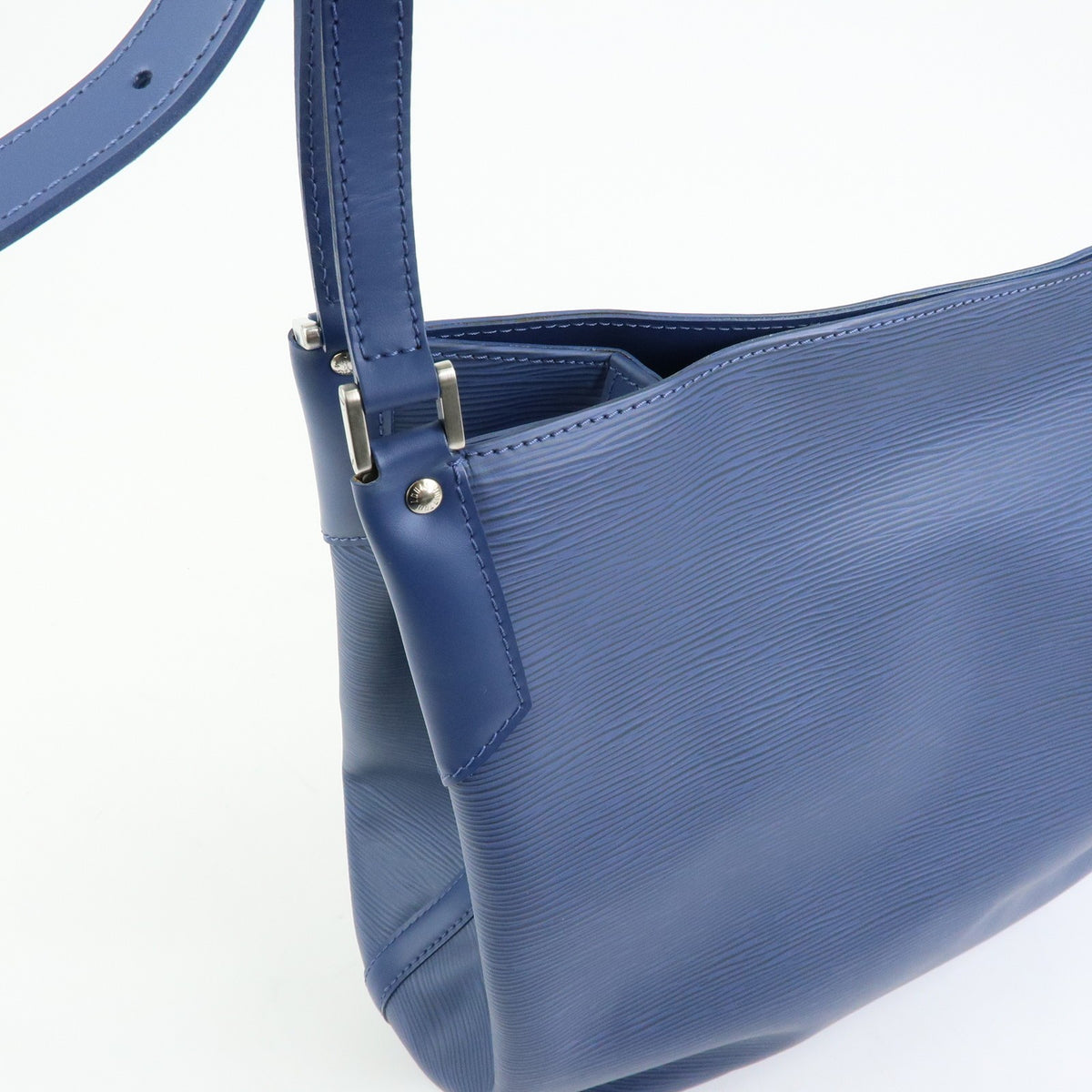 Louis Vuitton Mandara Epi Leather, Blue, Leather, Shoulder Bag
