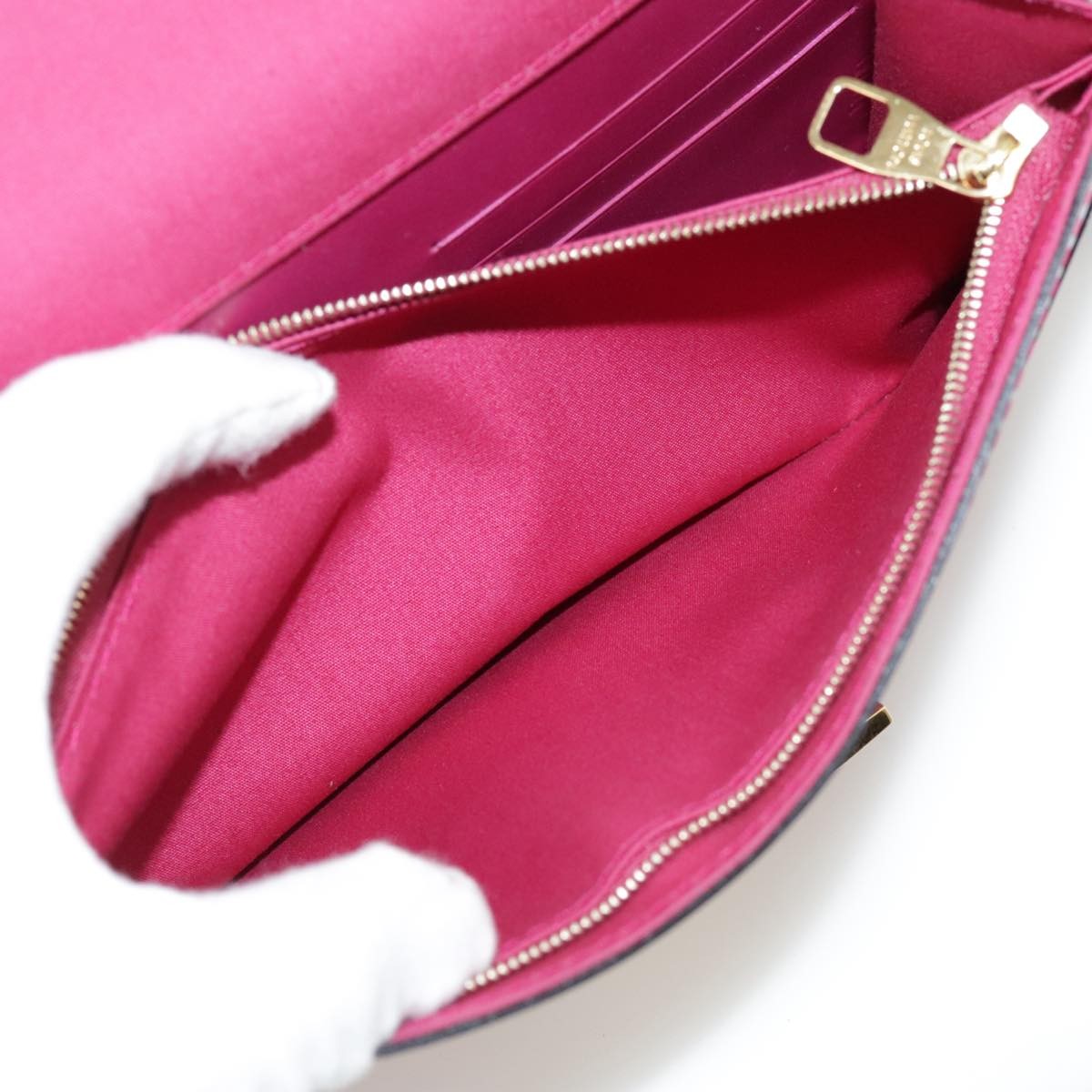 Louis Vuitton Louise Clutch Patent, Pink, Patent Leather, Clutch