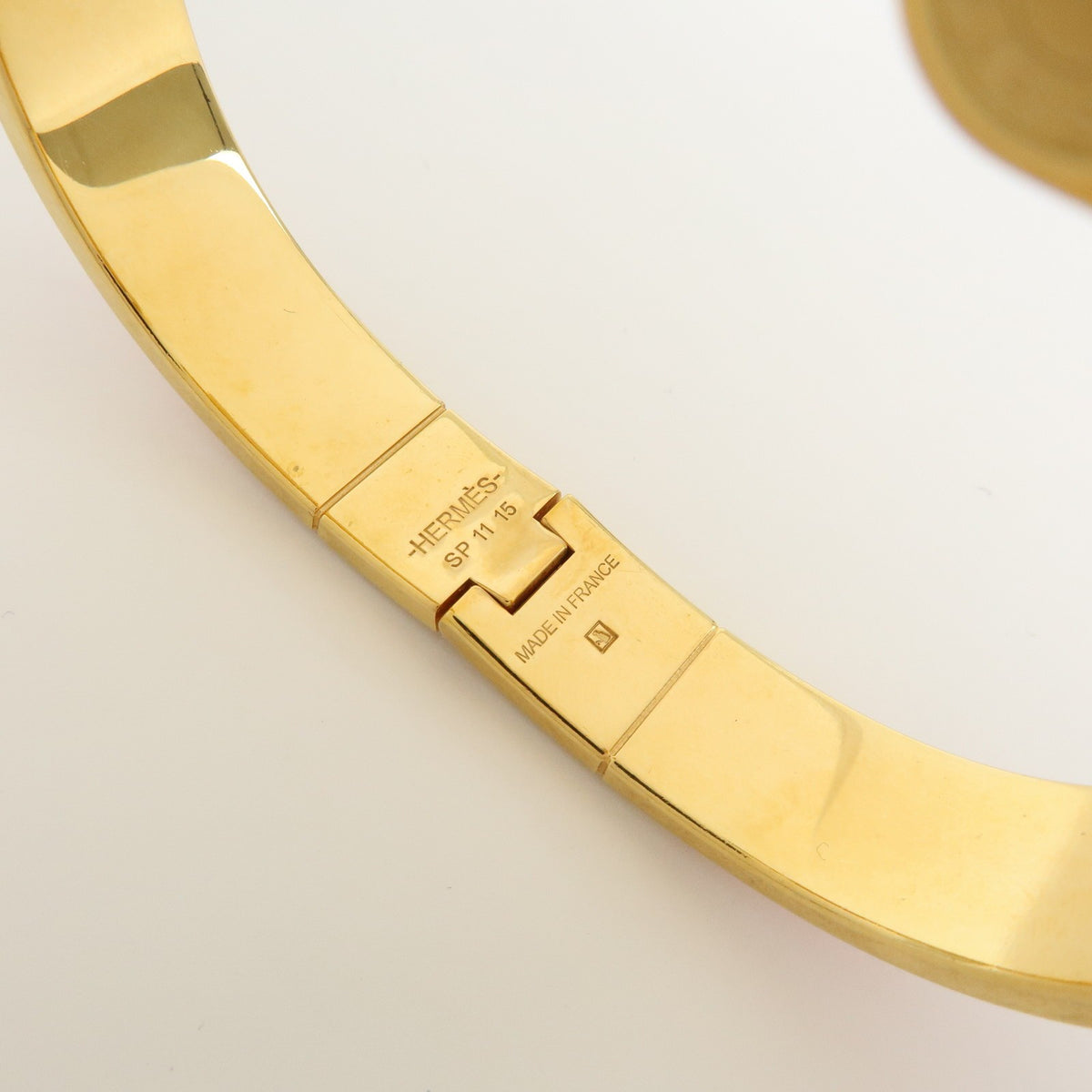 Hermes Charniere Uni Hinged Metal and Enamel, Gold, Metal, Bracelet