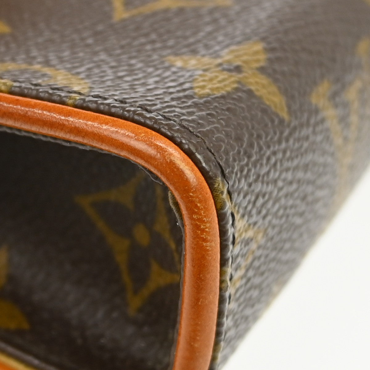 Louis Vuitton Florentine Canvas, Brown, Canvas, Clutch