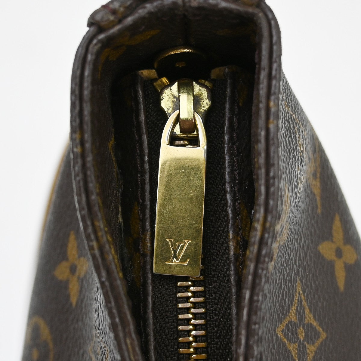 Louis Vuitton Monogram Looping Monogram Canvas, Brown, Canvas, Shoulder Bag