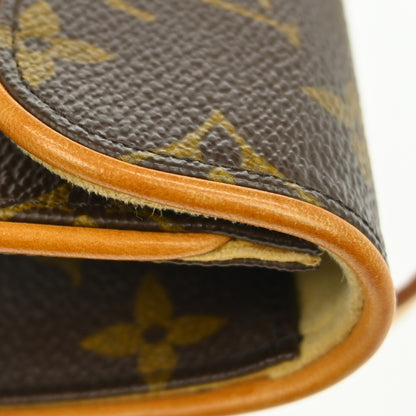 Louis Vuitton Florentine Canvas, Brown, Canvas, Clutch