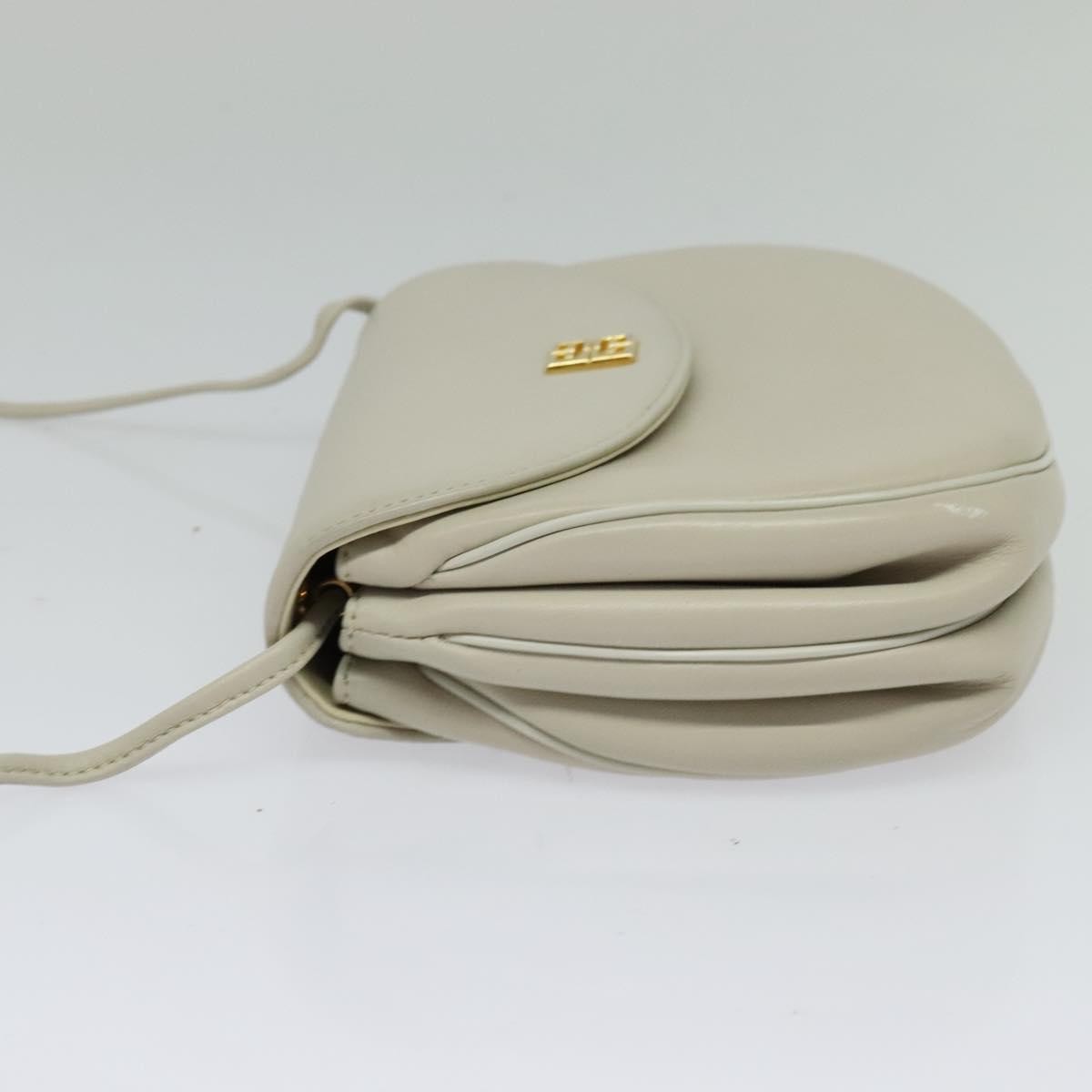 Givenchy 4G shoulder Bag Leather, White, Leather, Shoulder Bag