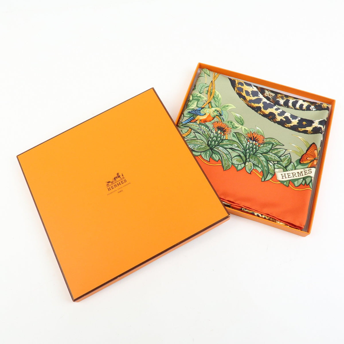 Hermes Carré 90 Silk multicolor, Multicolour, Silk, Scarf