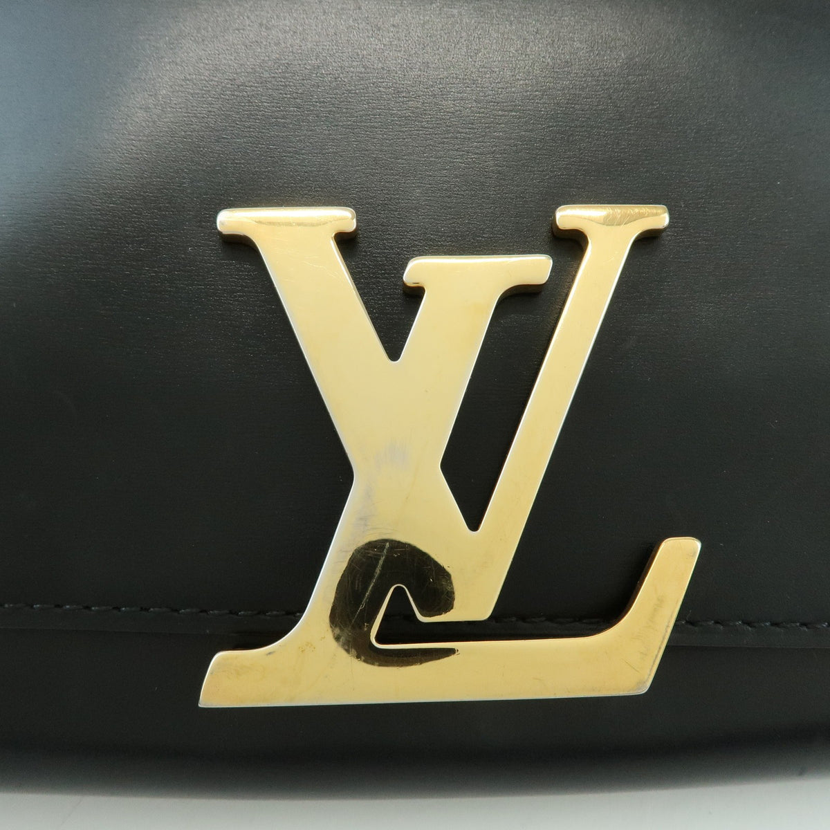 Louis Vuitton Chain Louise Clutch Leather, Black, Leather, Clutch