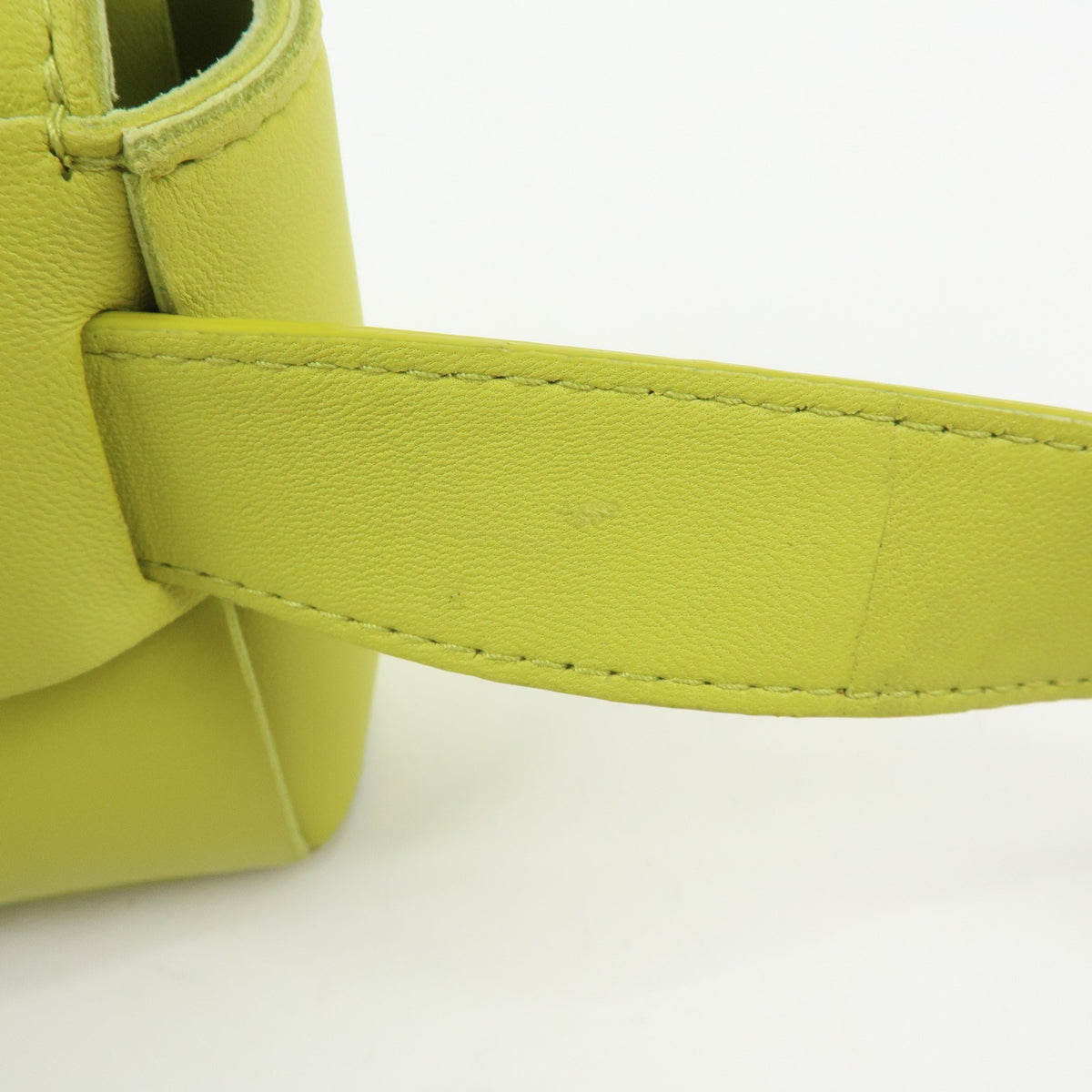 Bottega Veneta Cassette Belt Maxi Intrecciato Leather, Green, Leather, Clutch