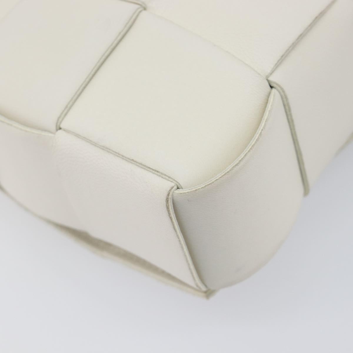 Bottega Veneta Cassette Maxi Intrecciato Leather, White, Leather, Crossbody Bag