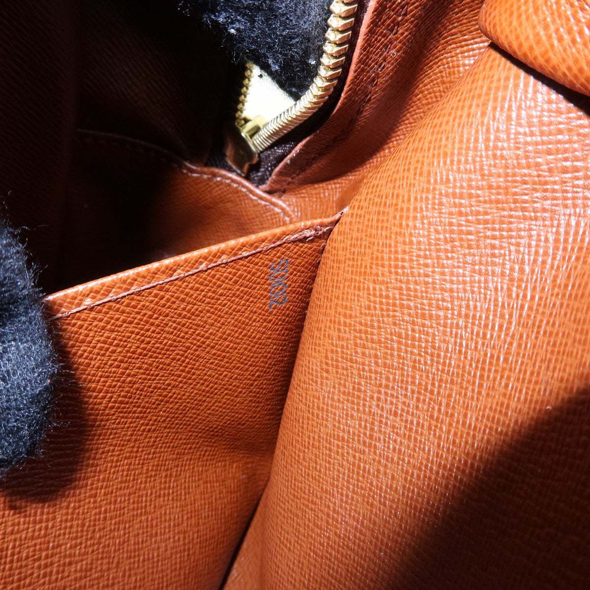 Louis Vuitton Cite Monogram Canvas, Brown, Canvas, Handbag