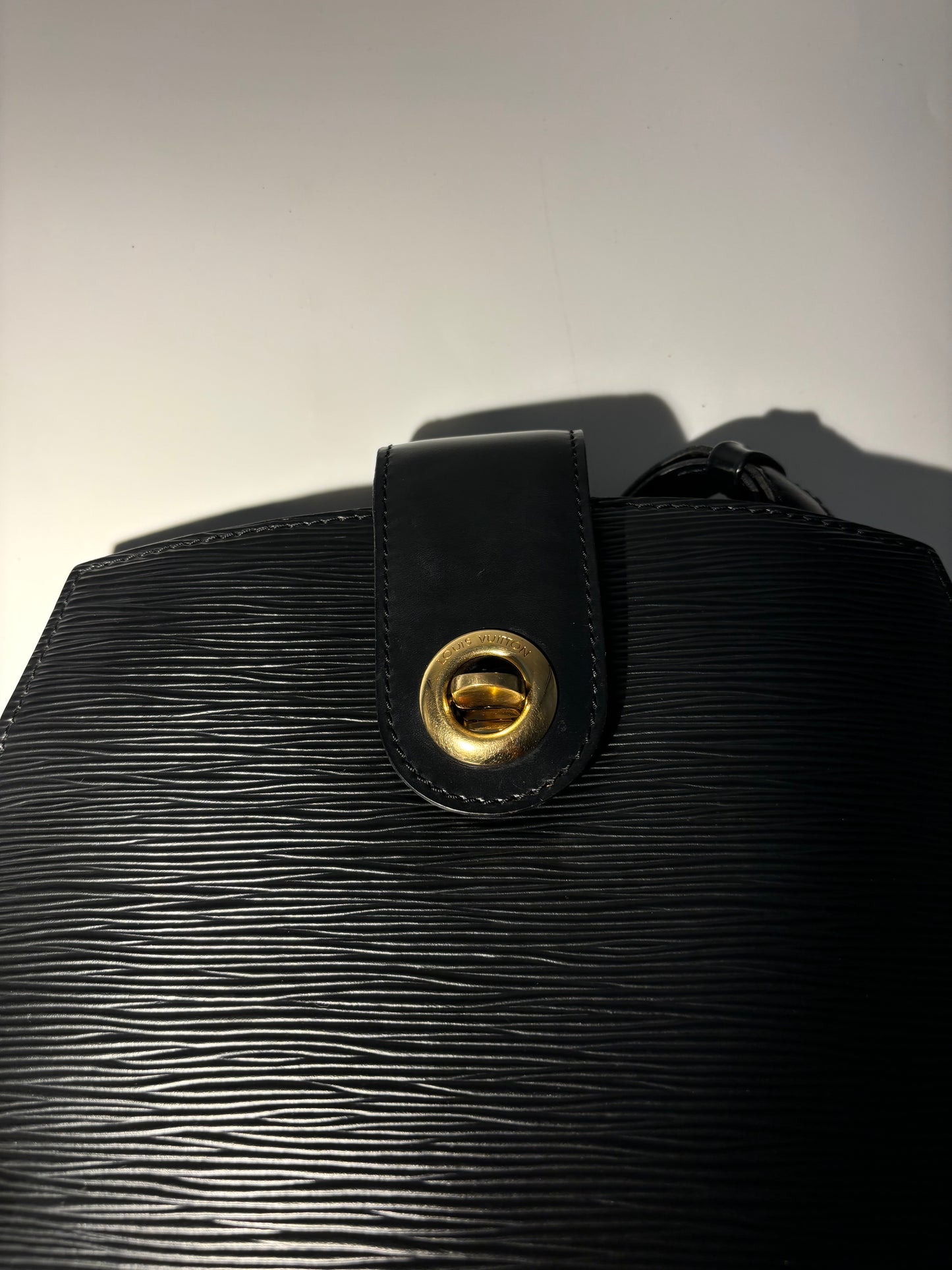 Louis Vuitton Cluny Epi, Black, Leather, Shoulder Bag