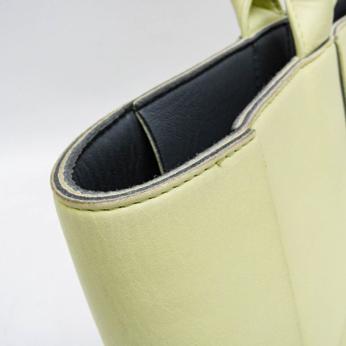 Bottega Veneta Arco Maxi Intrecciato Leather, Green, Leather, Tote Bag