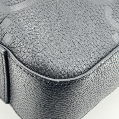 Gucci Convertible Jumbo GG Embossed Leather, Black, Leather, Tote Bag