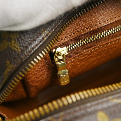 Louis Vuitton Nil Messenger Monogram Canvas, Brown, Canvas, Shoulder Bag