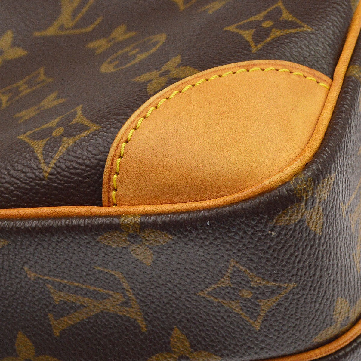 Louis Vuitton Nil Shoulder Bag Monogram Canvas, Brown, Canvas, Shoulder Bag