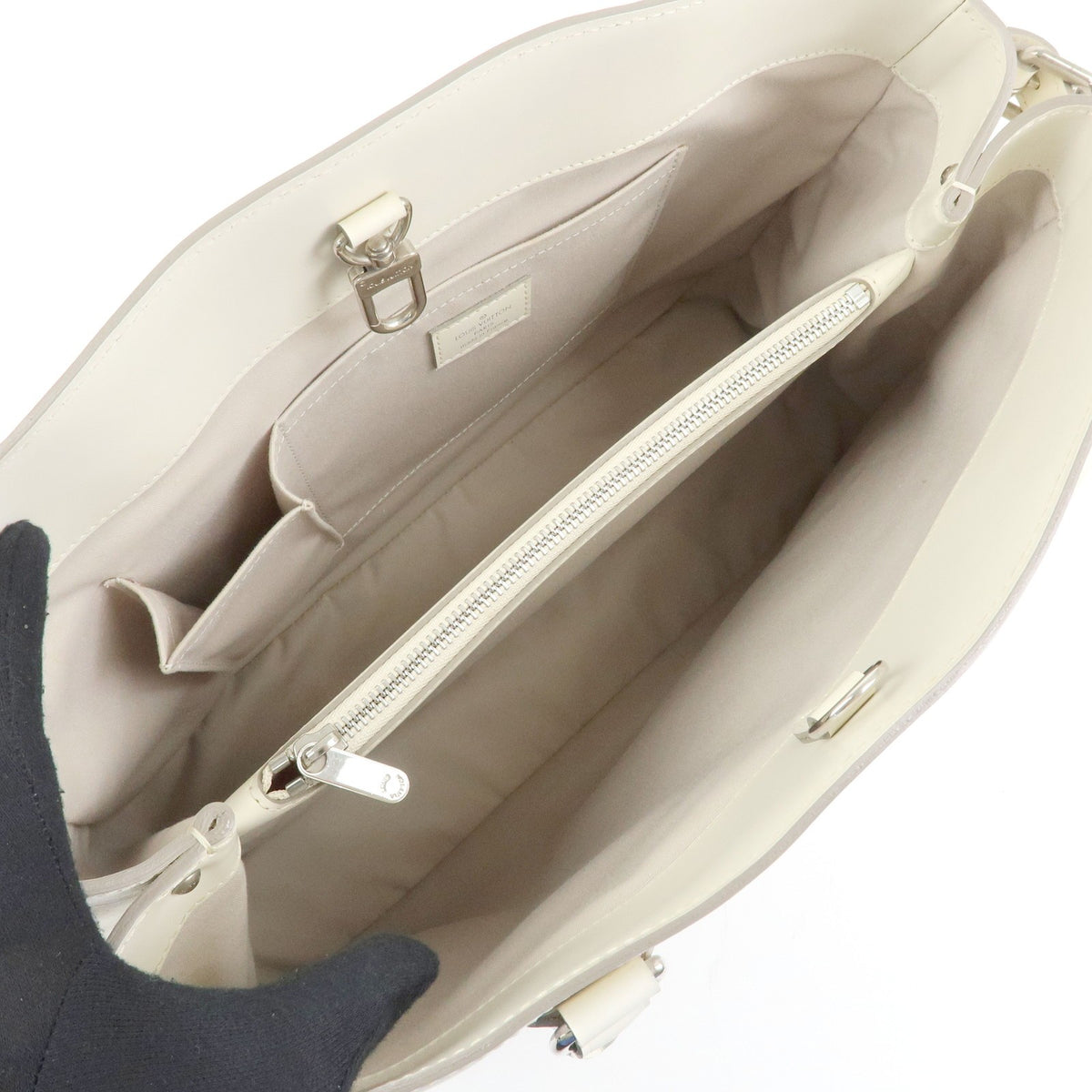 Louis Vuitton Passy Epi Leather, White, Leather, Tote Bag