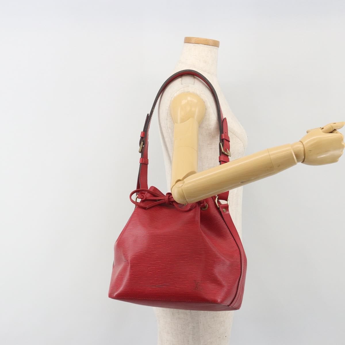 Louis Vuitton Petit Noe Epi Leather, Red, Leather, Shoulder Bag