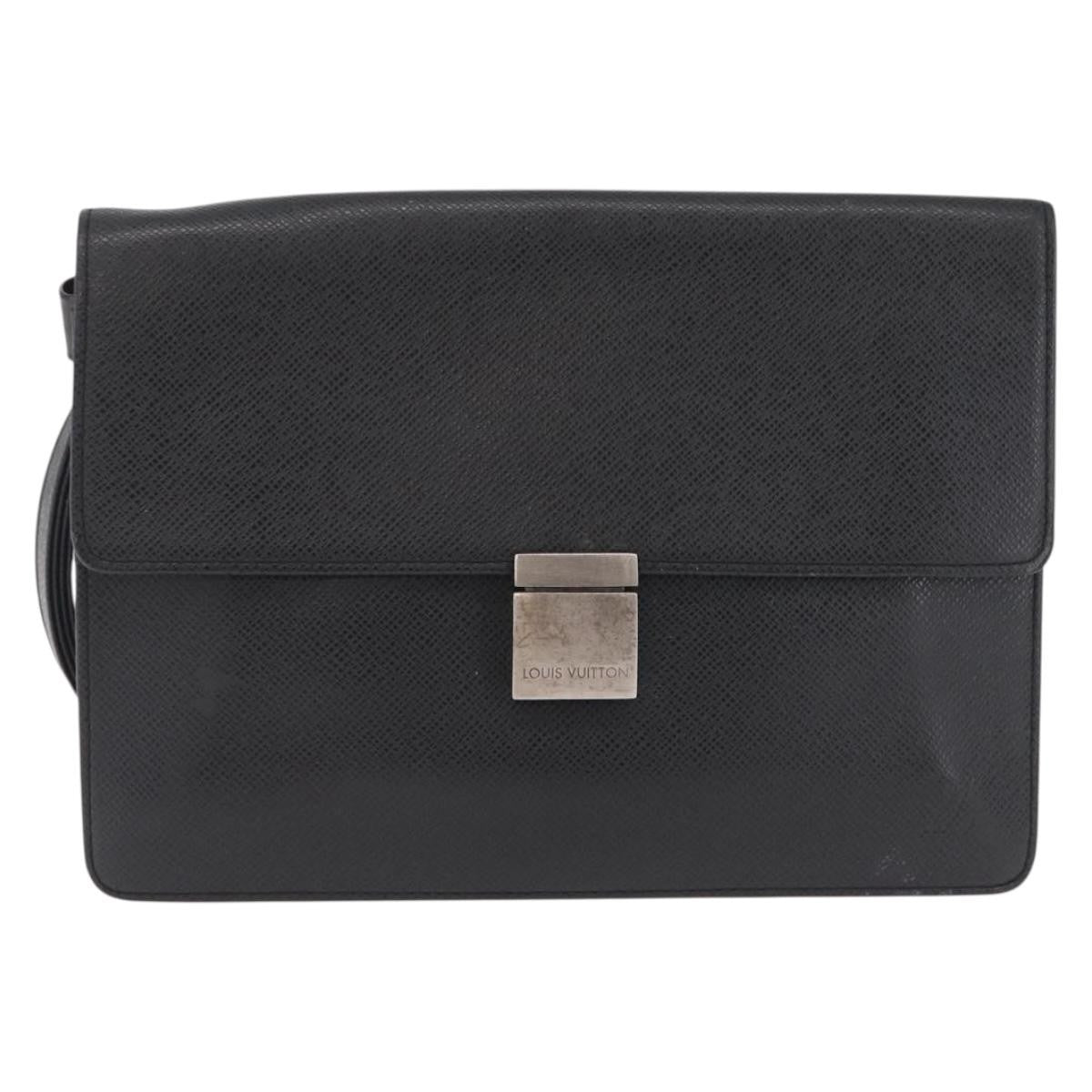 Louis Vuitton Selenga Pochette Taiga Leather, Gray, Leather, Clutch