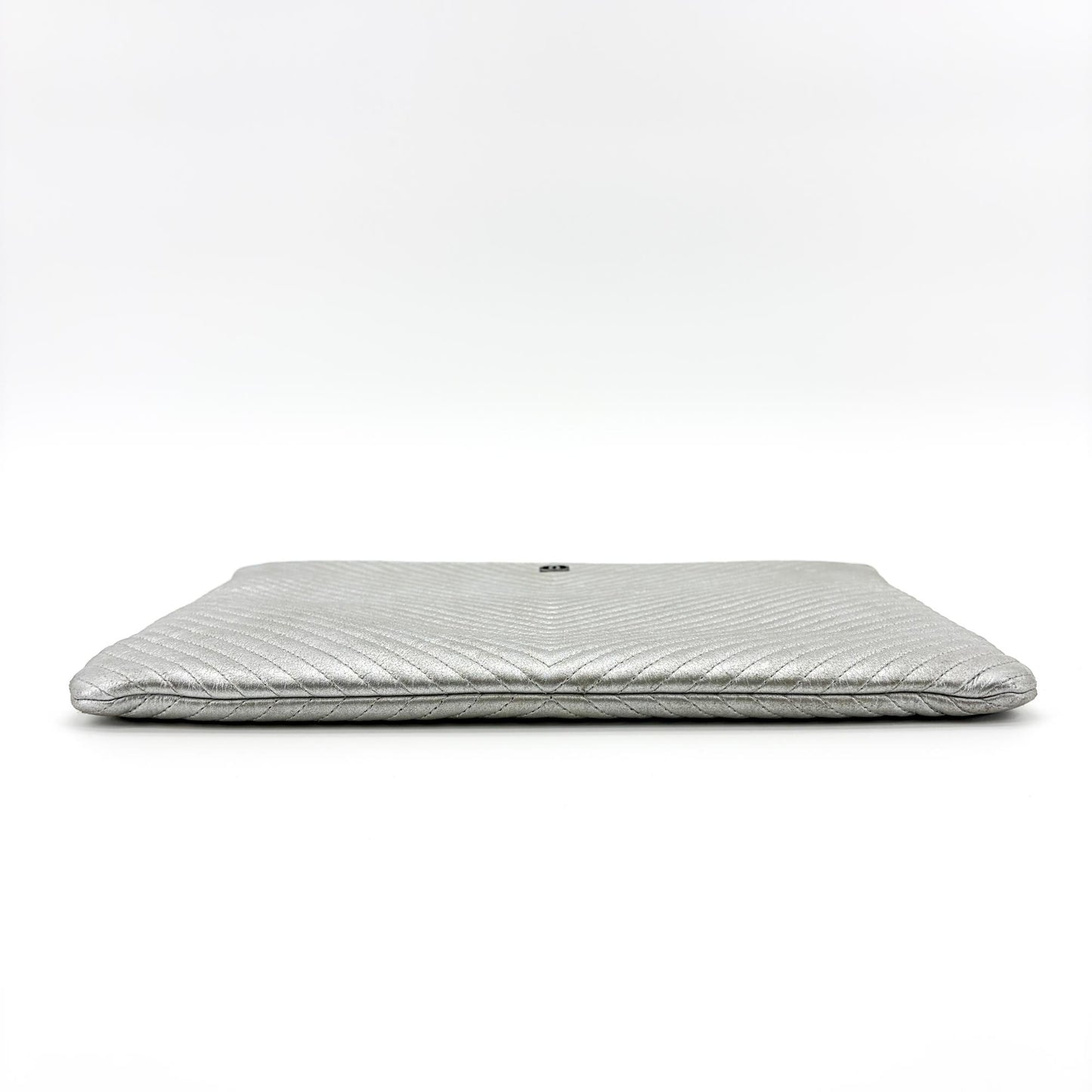 Chanel Cosmetic Case Camellia Caviar, Silver, Leather, Toiletry Case