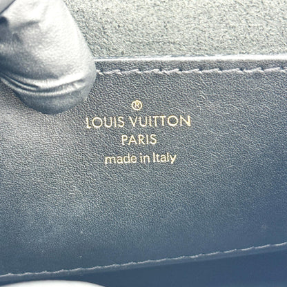 Louis Vuitton New Wave Multi Pochette Quilted Leather, Black, Leather, Clutch