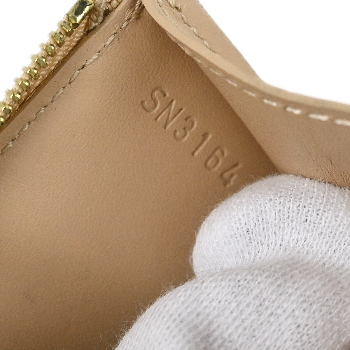 Louis Vuitton Pochette clés NM Monogram Vernis Patent Leather, Beige, Patent Leather, Wallet