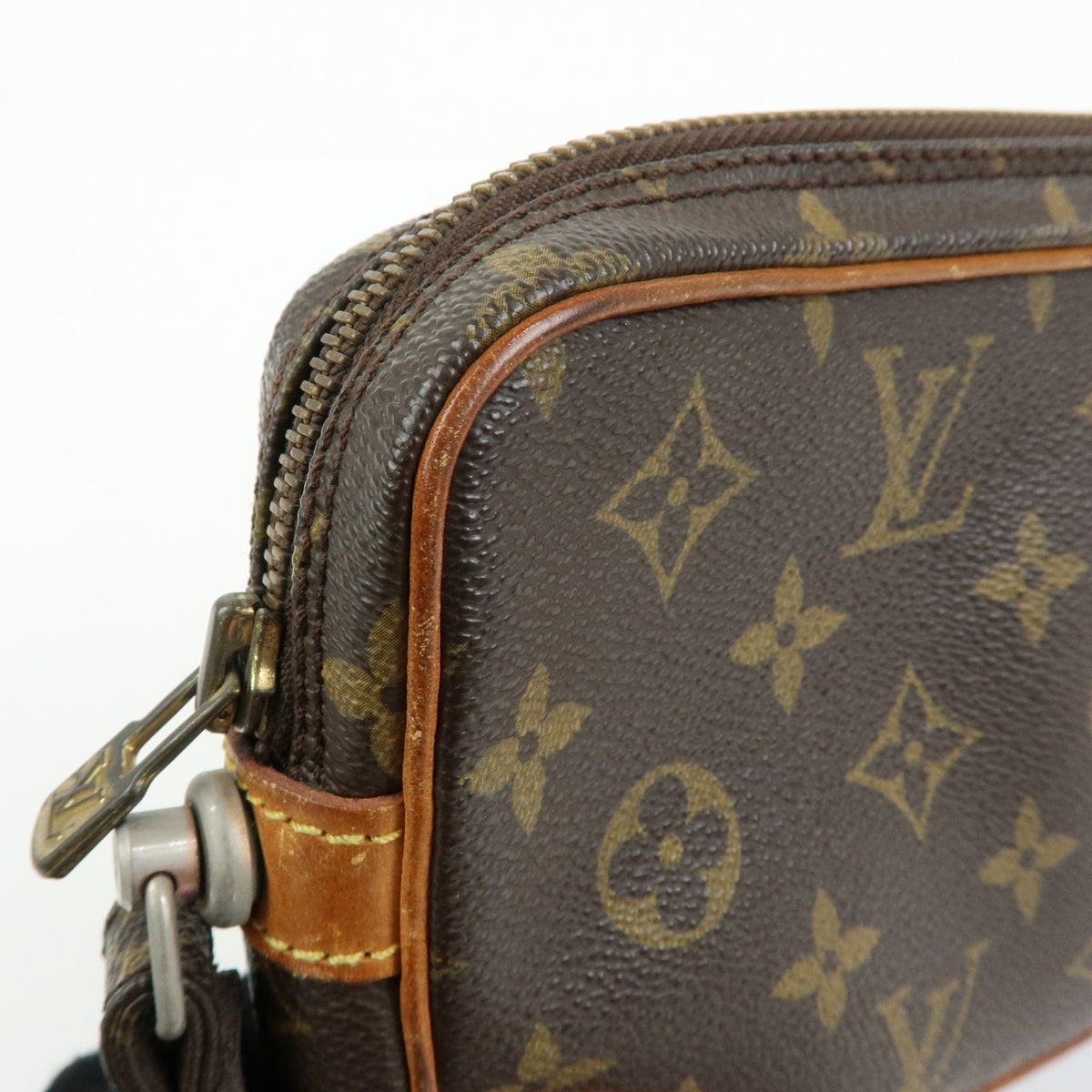 Louis Vuitton Marly Dragonne Clutch Monogram Canvas, Brown, Canvas, Clutch