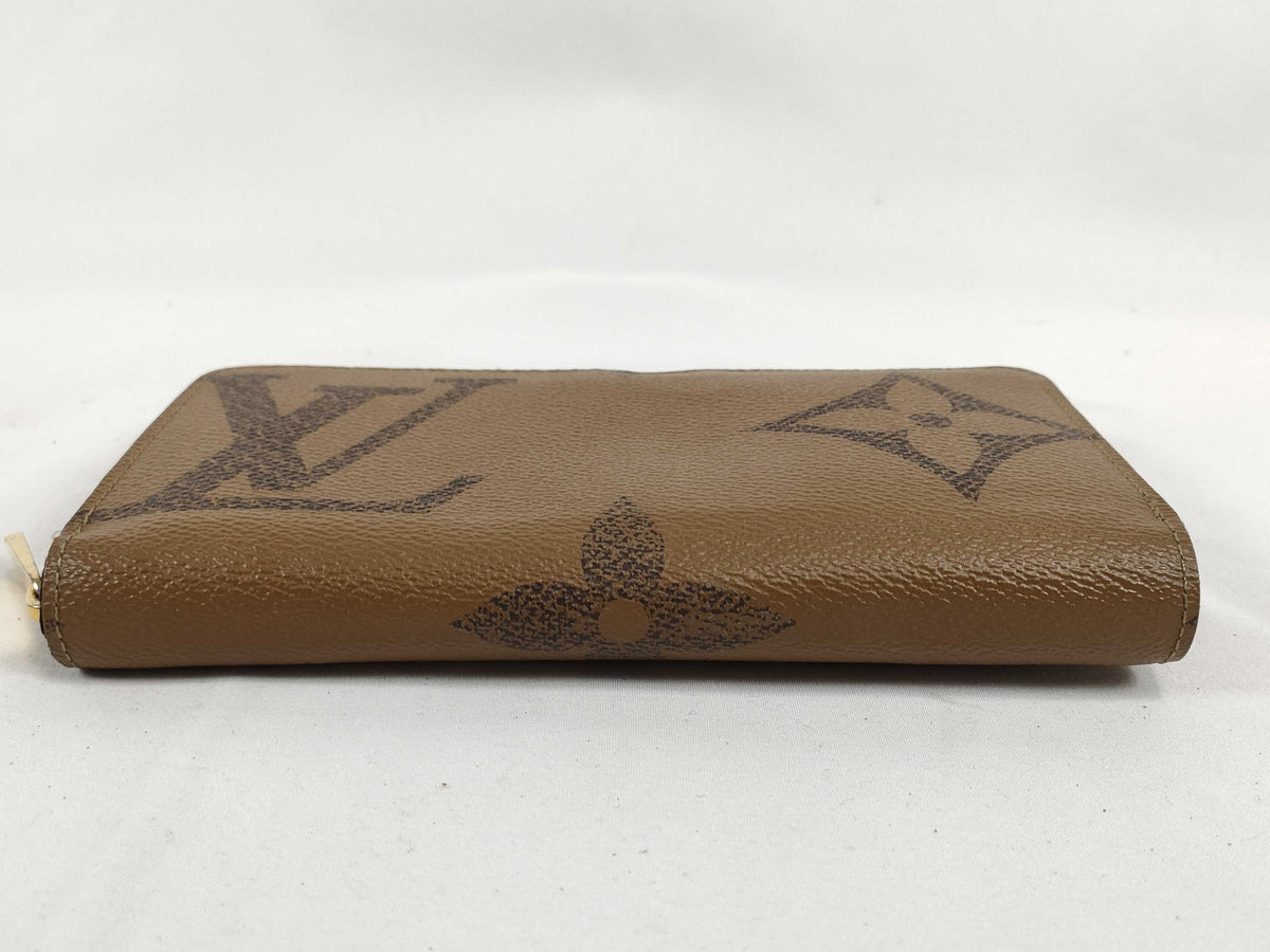 Louis Vuitton Zippy Reverse Monogram Giant, Brown, Leather, Wallet