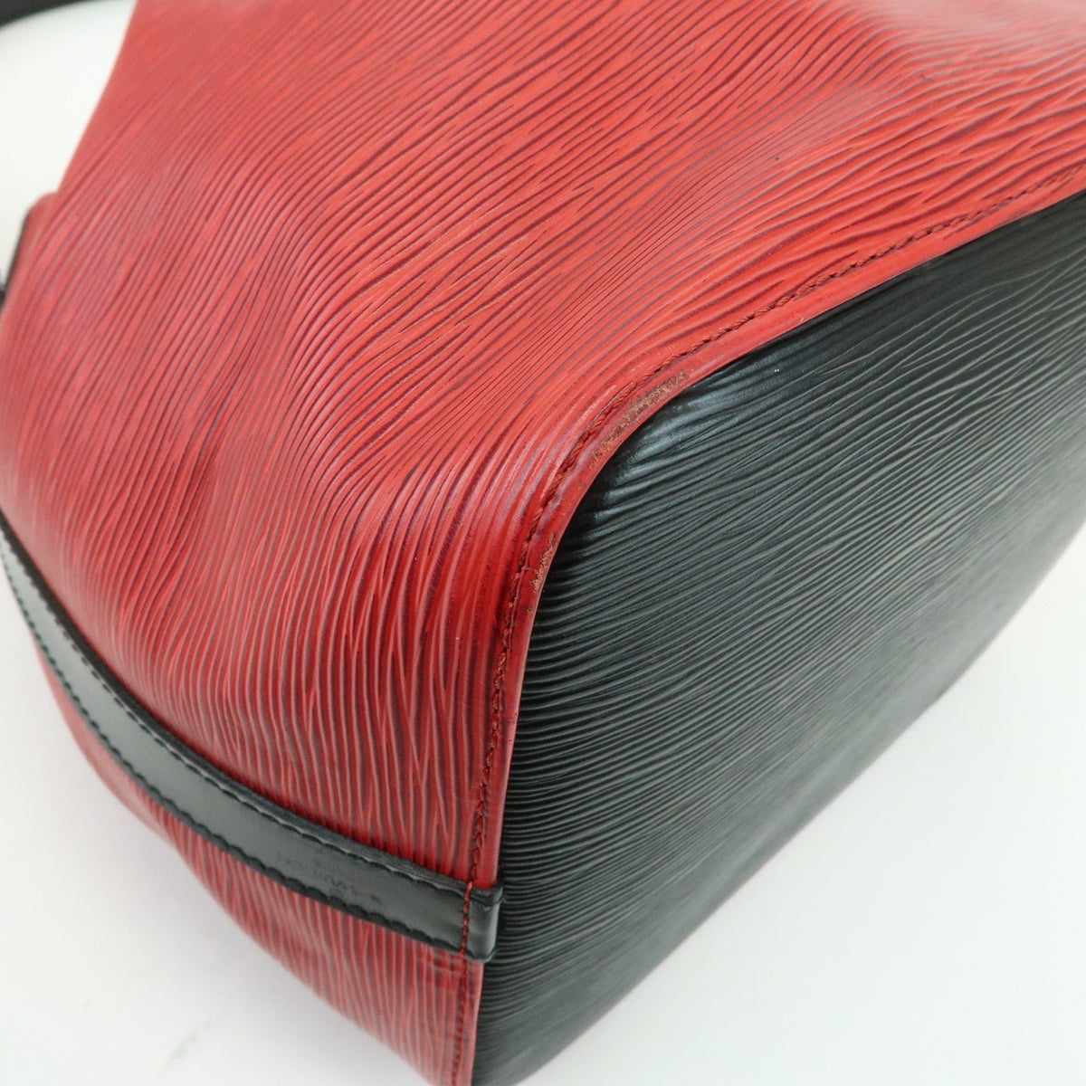 Louis Vuitton Bicolor Petit Noe Epi Leather, Red, Leather, Handbag
