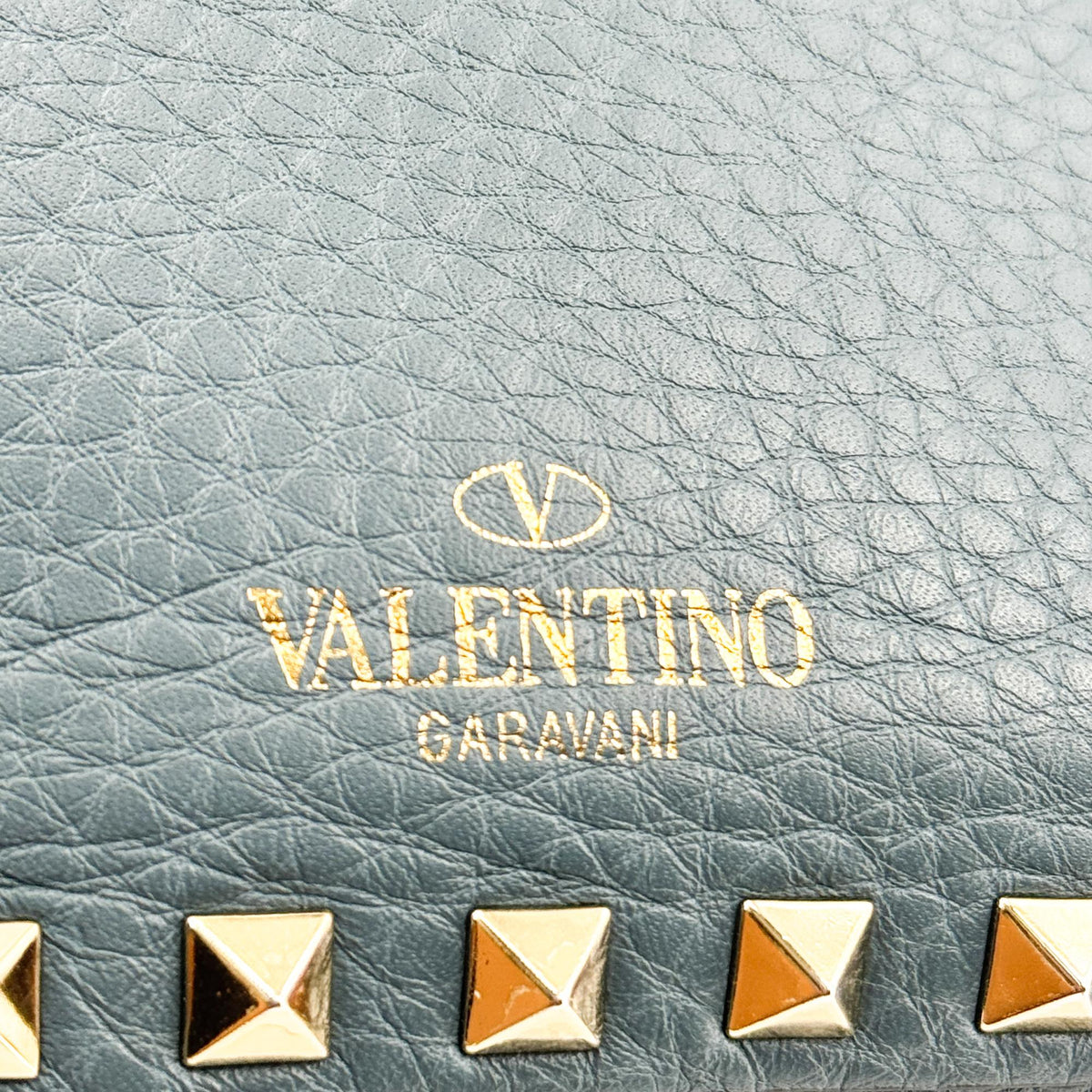 Valentino Garavani Rockstud Camera Leather, Blue, Leather, Crossbody Bag