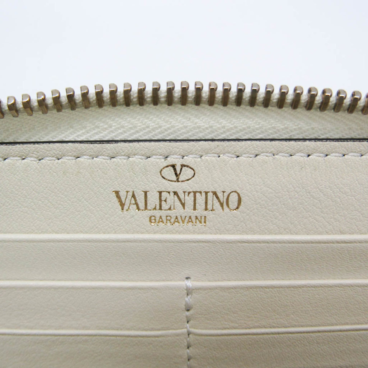Valentino Garavani Rockstud Zip Around Leather, White, Leather, Wallet