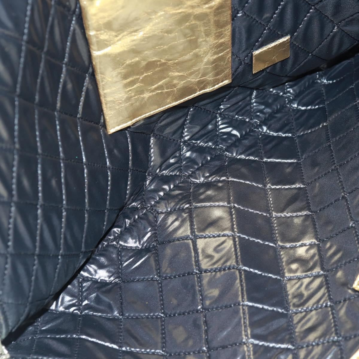 Chanel Feminine Crinkled Leather, Gold, Leather, Clutch