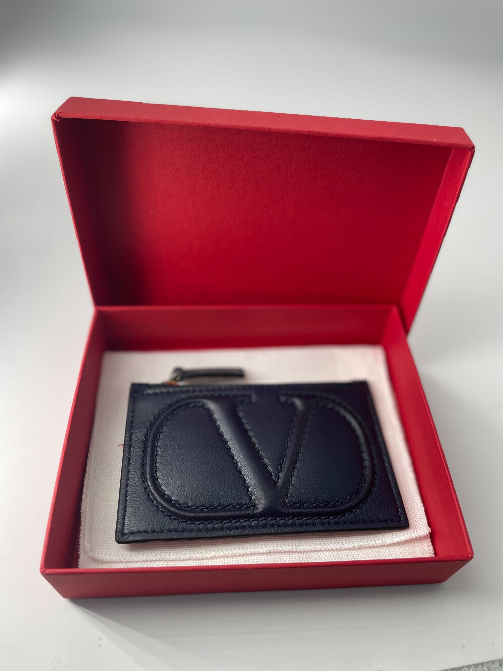 Valentino Garavani Rockstud Pouch Leather, NAVY, LEATHER, Clutche & pouche