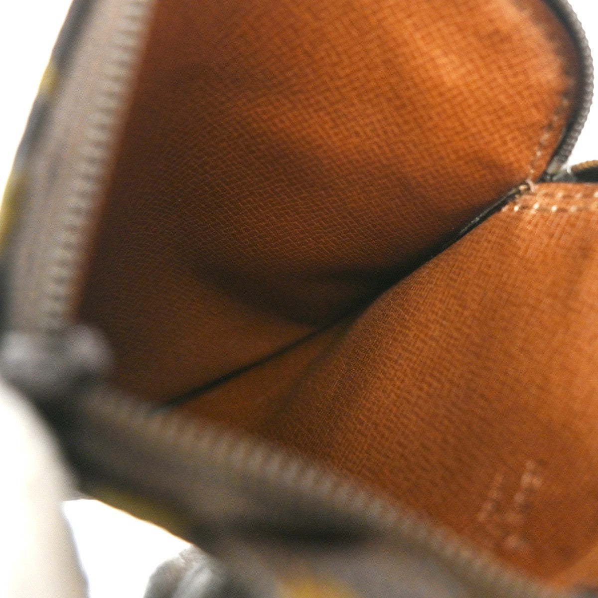 Louis Vuitton Pochette Secret Monogram canvas, Brown, Canvas, Clutch