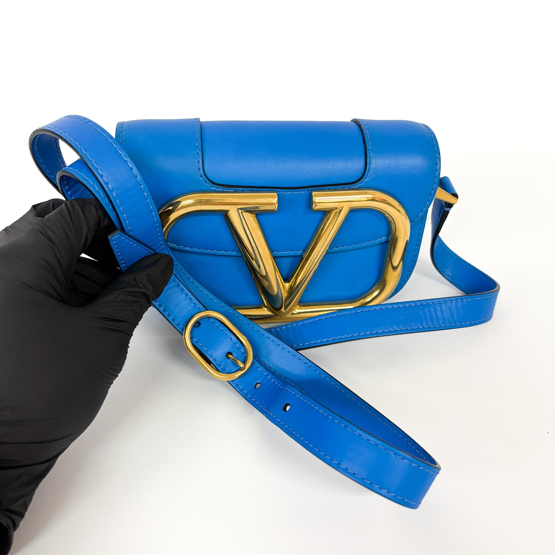 Valentino Garavani Supervee Leather, Blue, Leather, Crossbody Bag