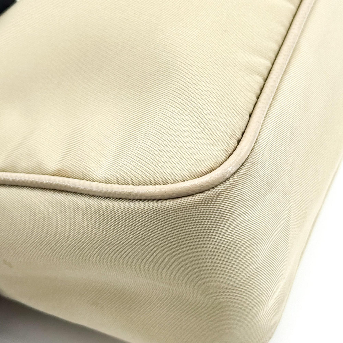 Prada Re-Edition 2005 Tessuto, Beige, Nylon, Shoulder Bag