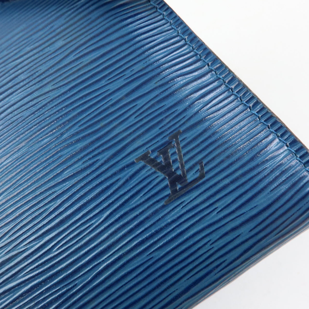 Louis Vuitton Pochette Accessoires Epi Leather, Blue, Leather, Clutch