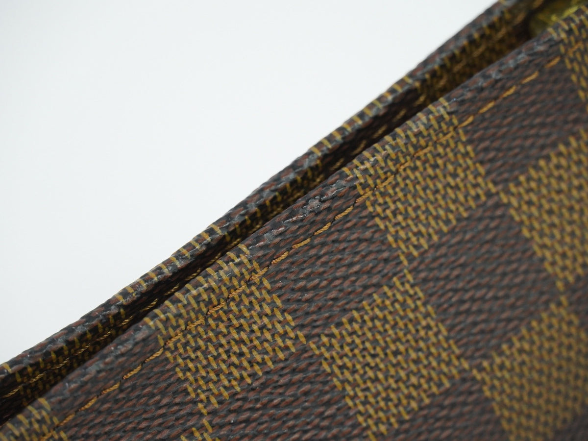 Louis Vuitton Trousse Make Up Damier, Brown, Canvas, Clutch