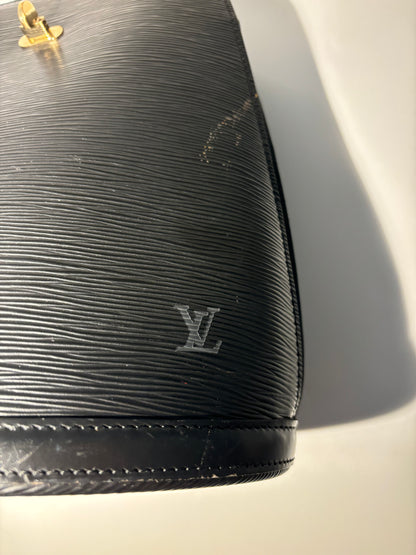 Louis Vuitton Cluny Epi, Black, Leather, Shoulder Bag