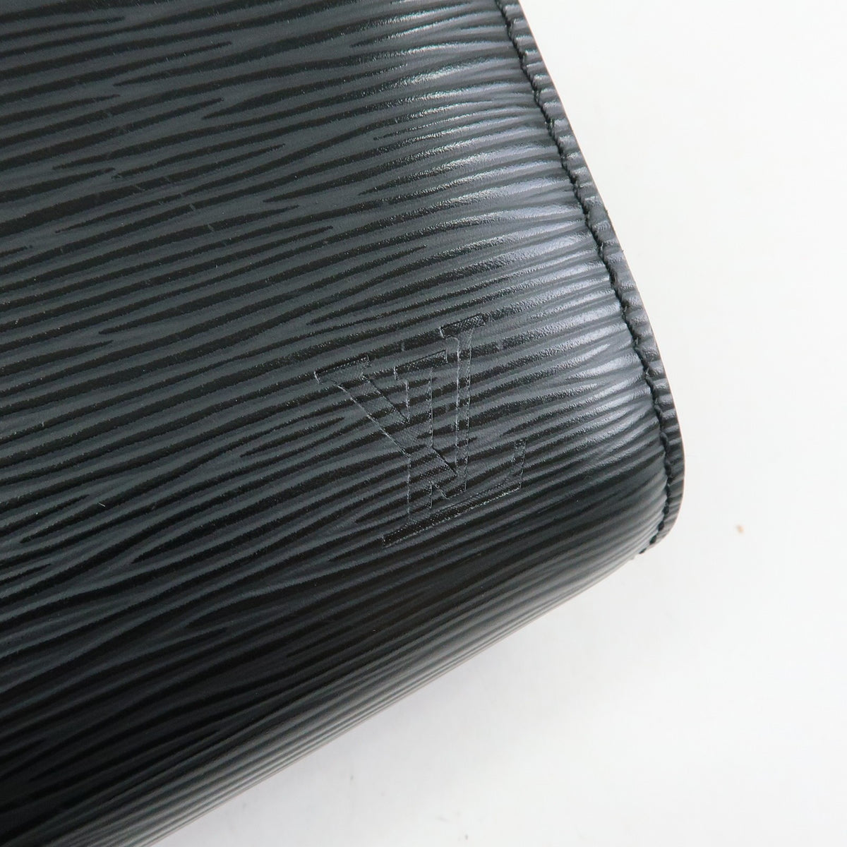 Louis Vuitton Hoche Clutch Epi Leather, Black, Leather, Clutch
