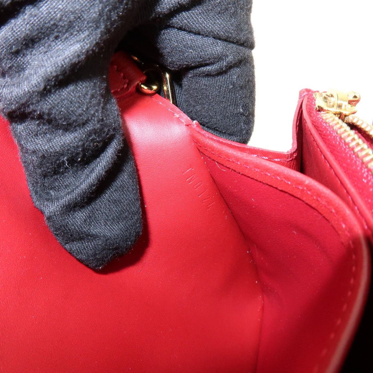 Louis Vuitton Chaine Monogram Vernis, Red, Patent Leather, Crossbody Bag